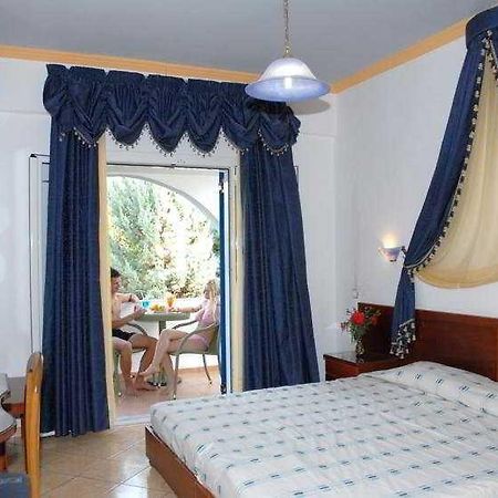 Unda Hotel Roda  Exterior photo